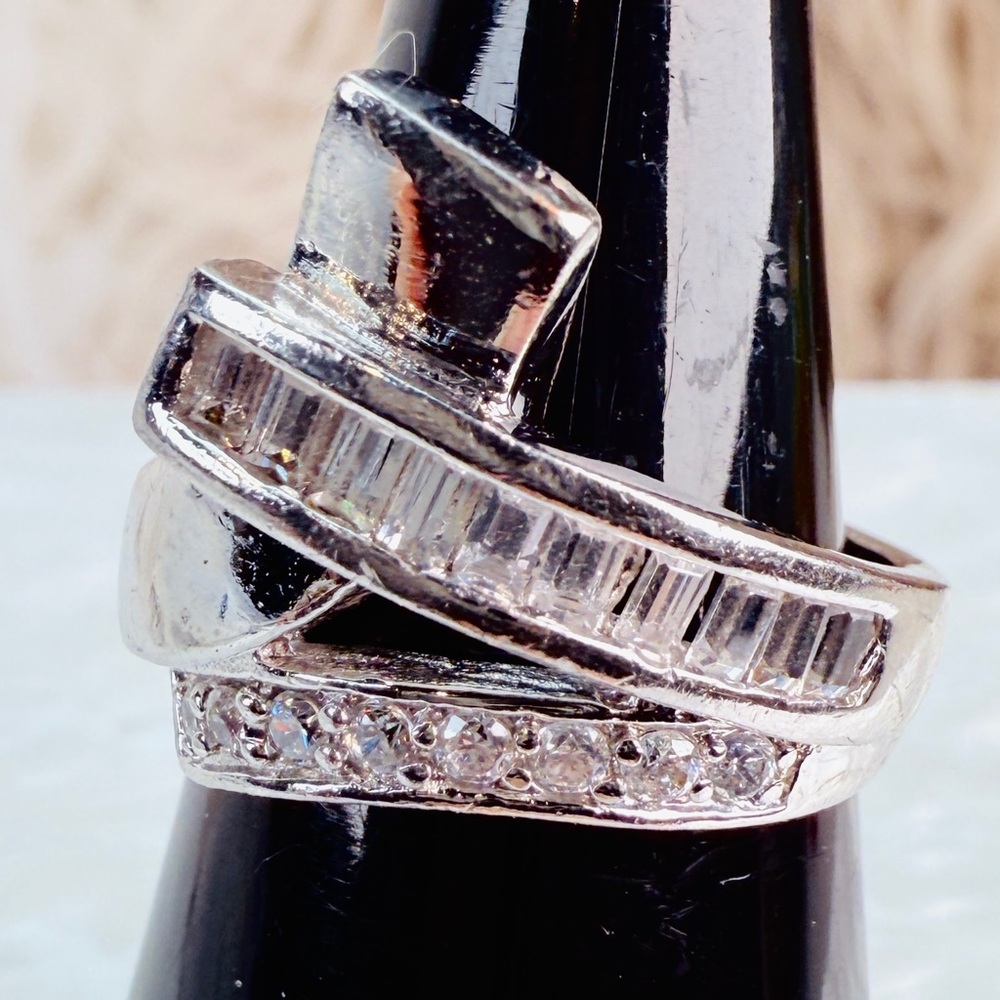 Silvertone Unique Shape, Bling Size 6 Ring - image 2
